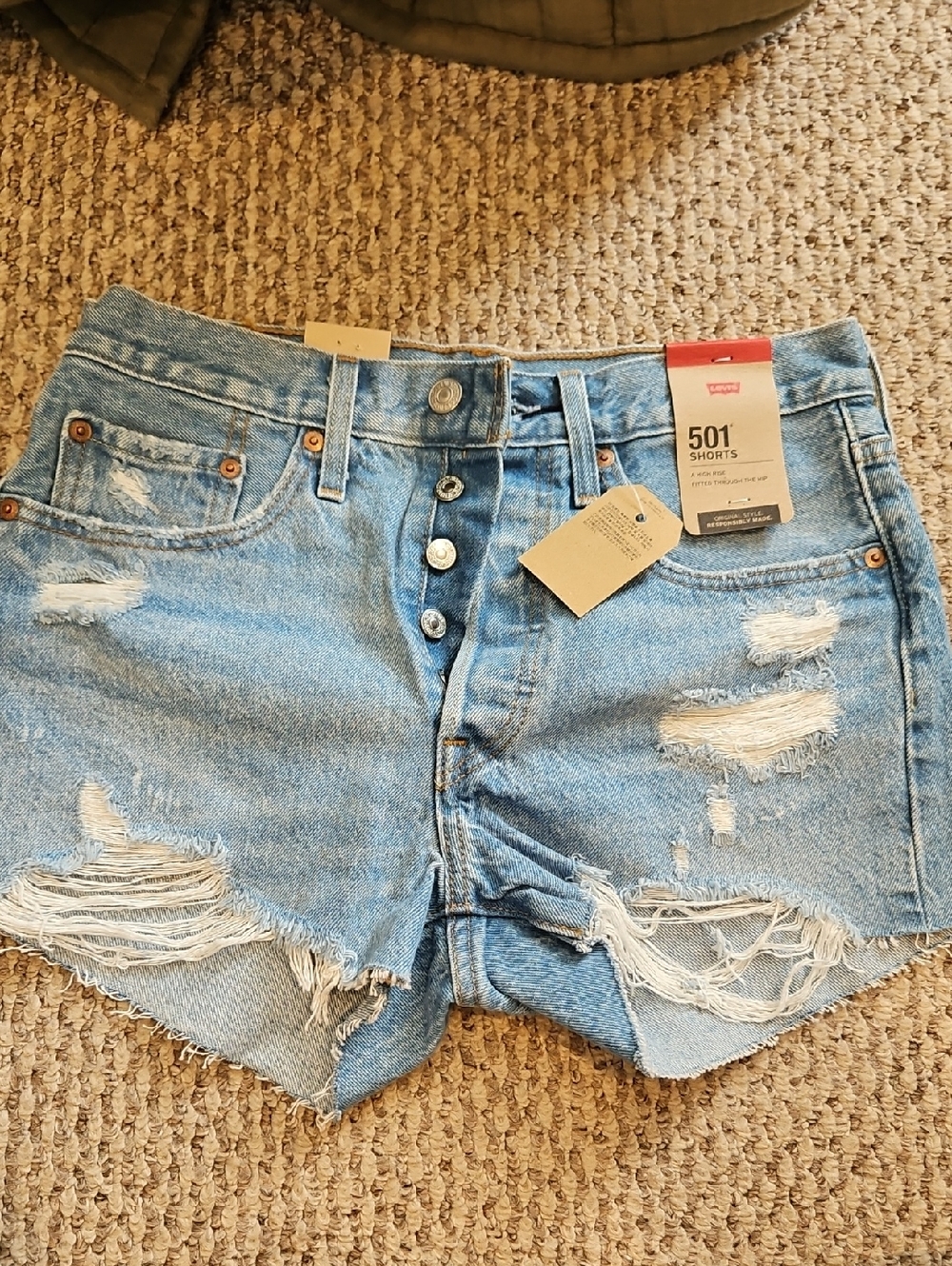 Nwt Levis 501 Shorts Ripped Holes 26